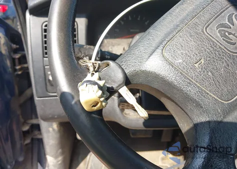 2004 Dodge Dakota из США, поврежденный, VIN 1D7GL12K94S646860